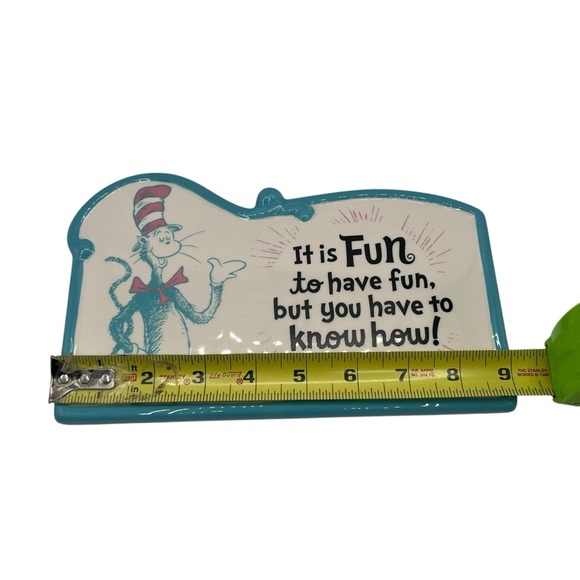 VINTAGE 2013 CAT & THE HAT preowned Dr . Seuss wall hanging - Picture 4 of 7